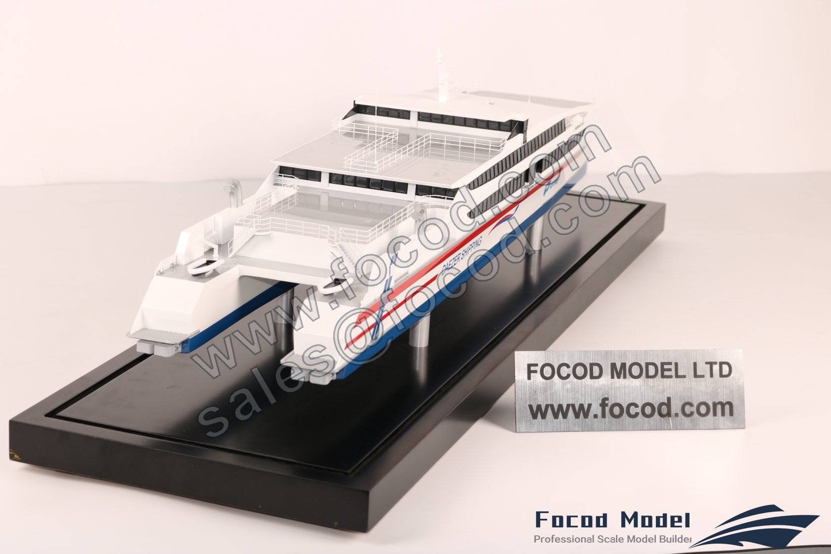 custom made model of 74米双体客轮